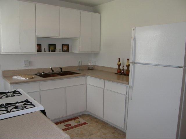 Building Photo - 1401 Boxwood Dr NW