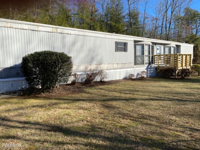 Building Photo - 2 br, 2 bath Mobile Home - 000 Cragmont rd