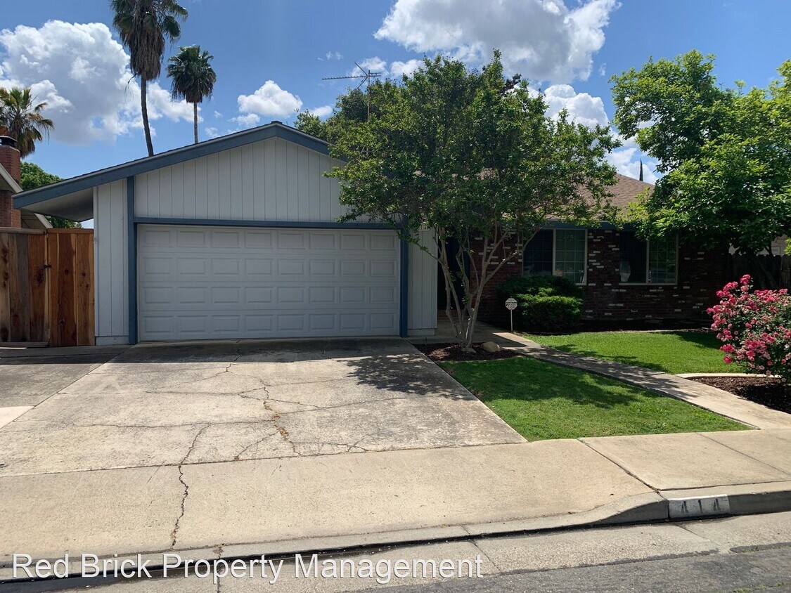 Foto principal - 3 br, 2 bath House - 414 Brian Ct