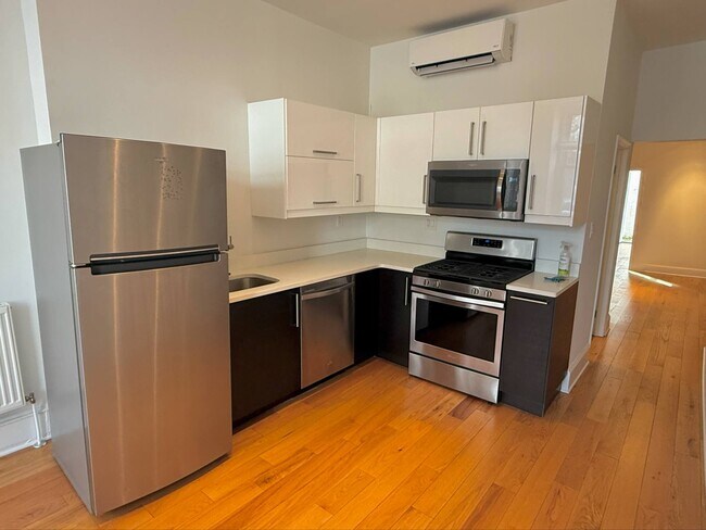 Foto del edificio - 726 S 19th St