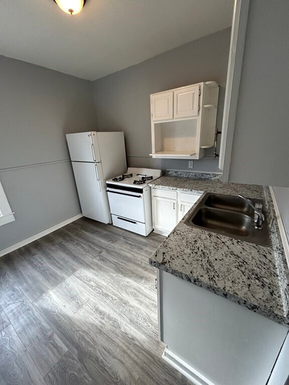 Building Photo - 623 Birch St