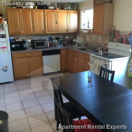 Foto principal - 243 Highland Ave