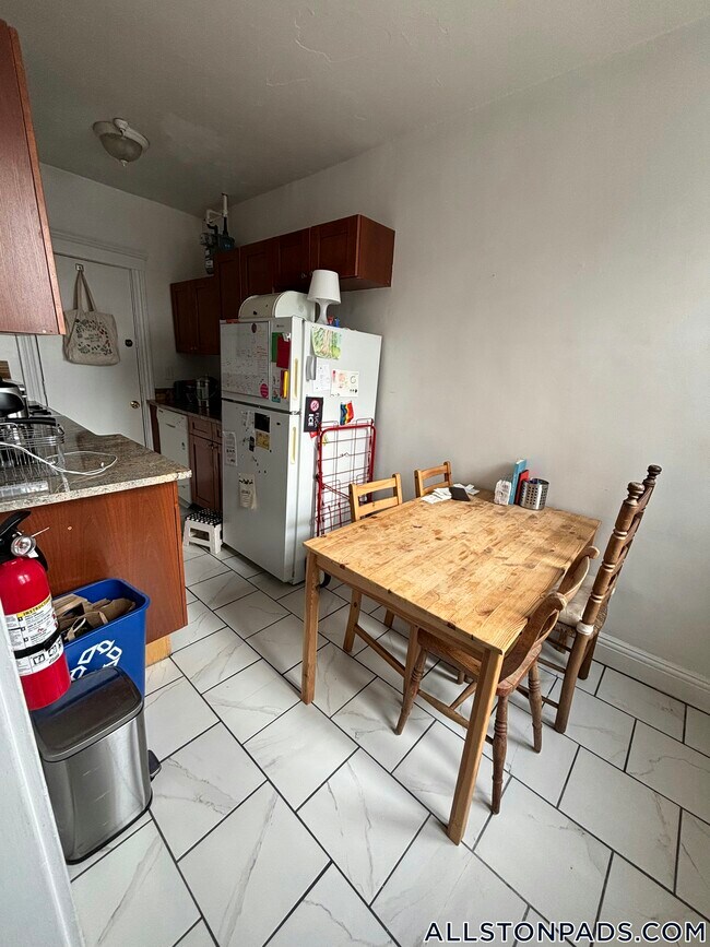 Foto del edificio - 28 Quint Ave