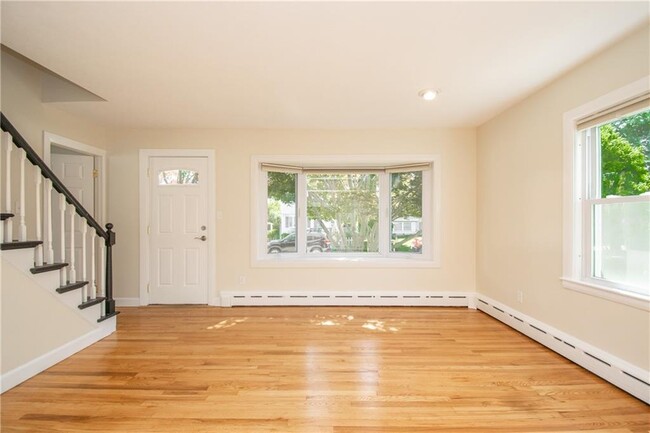 Building Photo - 64 Holliston Ave
