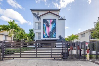 Building Photo - 520 SW 5th St