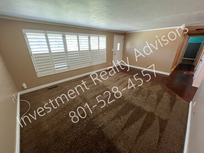 Foto del edificio - 2096 N 4500 W