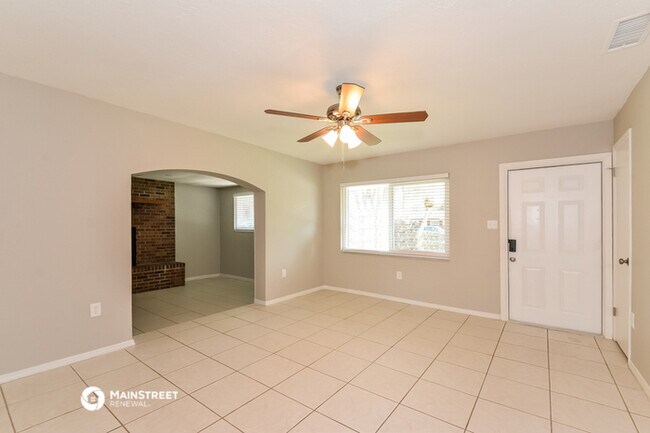 Building Photo - 4977 Brookmeade Dr