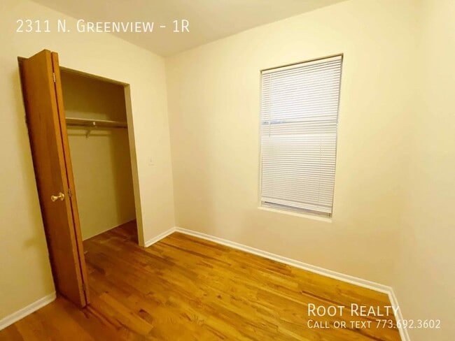 Building Photo - DePaul Neighborhood 4 Bed / 2 Bath W/D IN-...