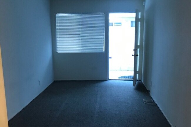 Foto del edificio - 3107 Bagley Ave