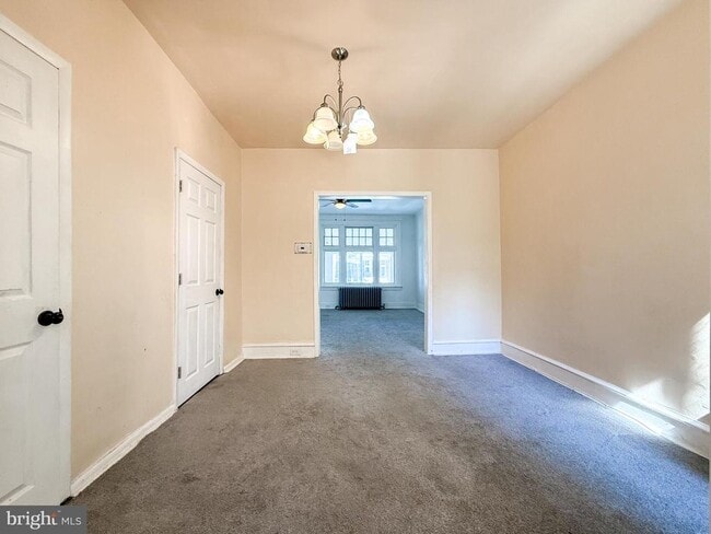 Foto del edificio - 156 W Albanus St