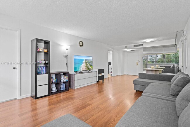 Foto del edificio - 251 174th St