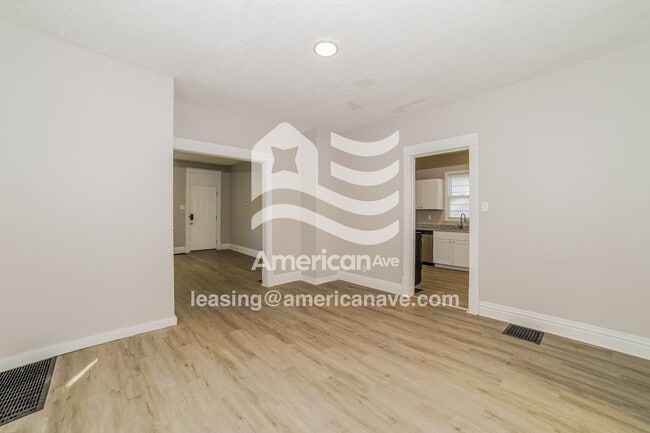 Foto del edificio - 1706 N Machin Ave