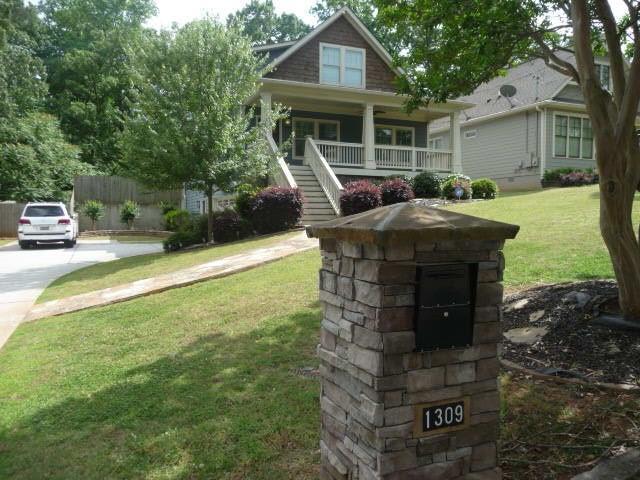 Foto del edificio - 1309 Emerald Ave SE