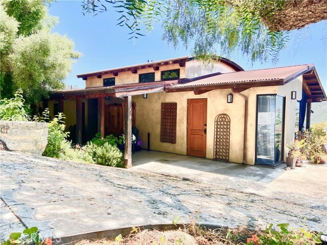 Foto principal - 1847 Rim Rock Canyon Rd