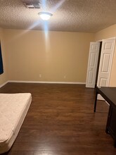 Building Photo - 3819 Pyrite Dr