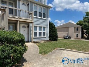 Building Photo - 12000 Sugar Mill Cir