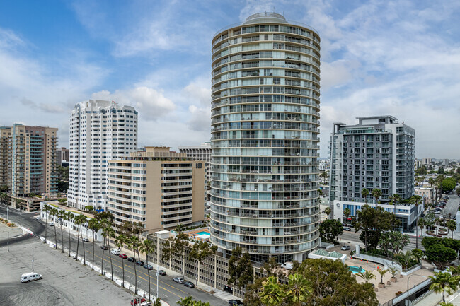 Building Photo - International Tower