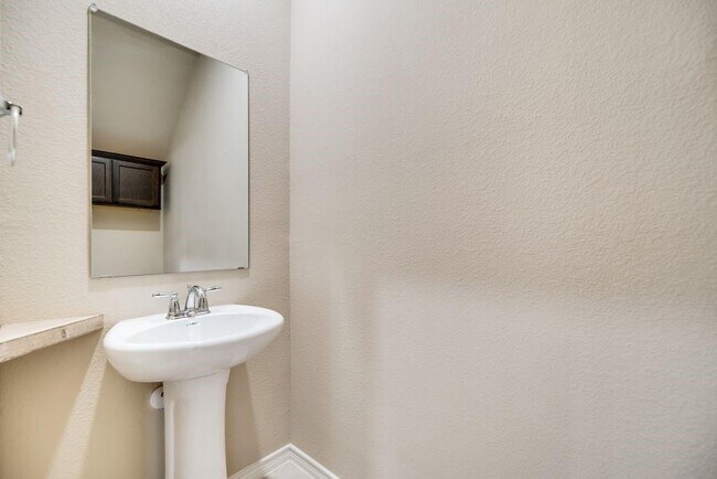 Foto del edificio - 10129 Leander Pl