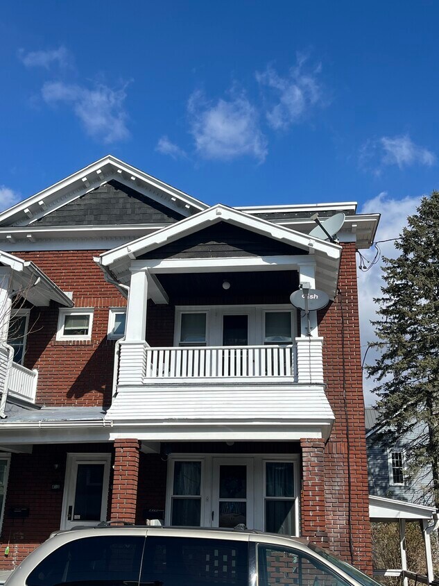 Primary Photo - 417 13th St