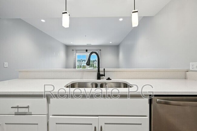 Foto del edificio - 1420 Ewing Pk Lp