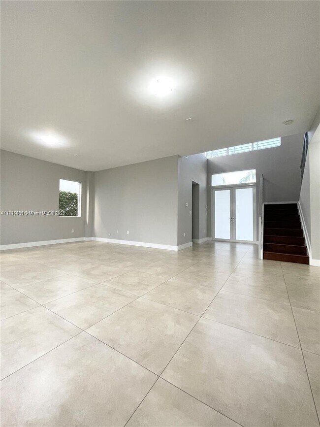 Foto del edificio - 10061 NW 75th St