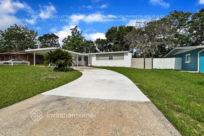 Foto del edificio - 3822 Pine Ridge Rd