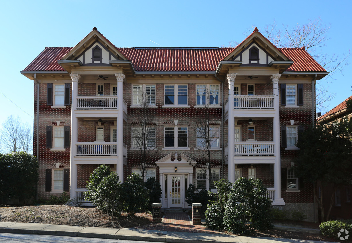 Building Photo - 2 Collier Rd NW