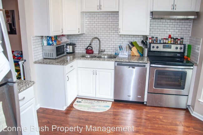 Building Photo - 3 br, 1.5 bath House - 653 Govenors Way