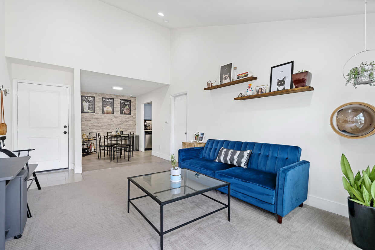 Open concept floor plan - 1350 N Escondido Blvd