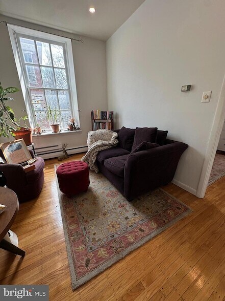 Foto del edificio - 322 S 11th St