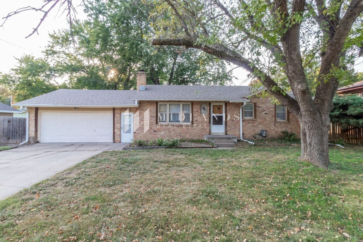 2514 N 79th St, Omaha, NE 68134 House Rental in Omaha, NE