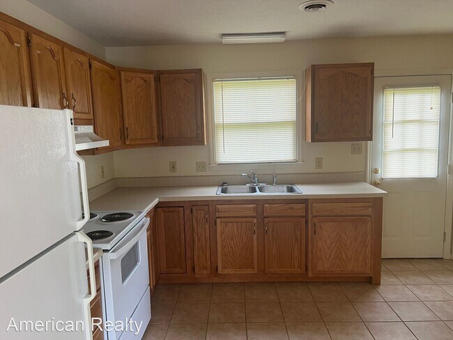 Foto del edificio - 2 br, 1.5 bath House - 116 VAN STREET