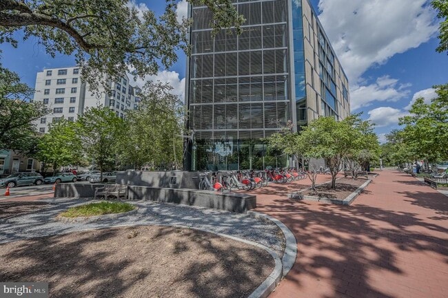 Foto del edificio - 922 24th St NW