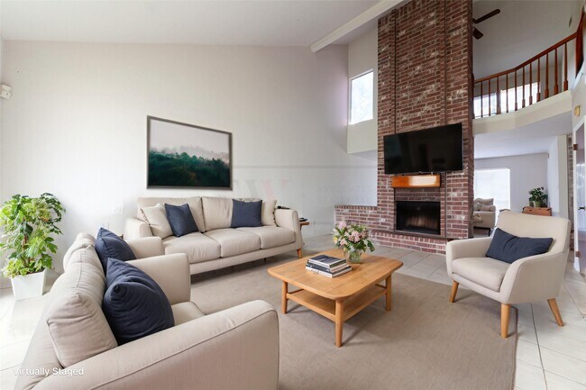 Foto del edificio - 1722 Foxlake Dr