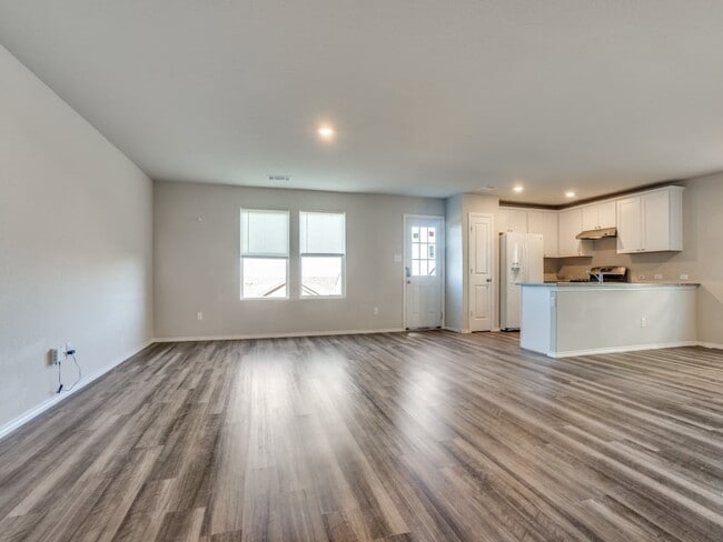 Foto del edificio - 9011 McCoy Pass