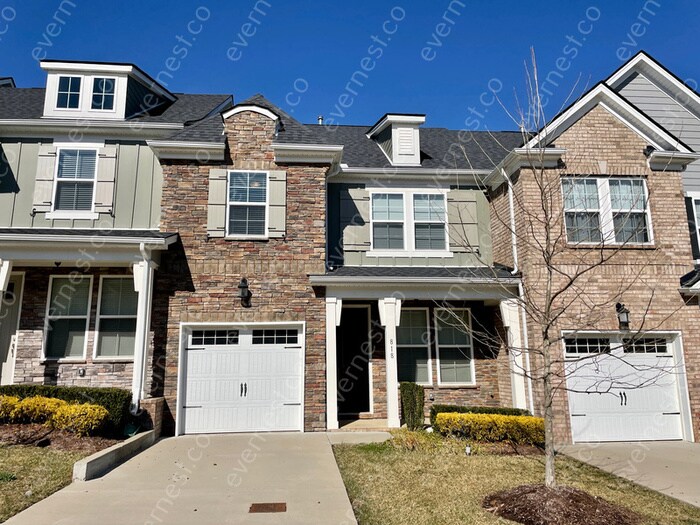 Primary Photo - 3 bed & 2.5 bath home