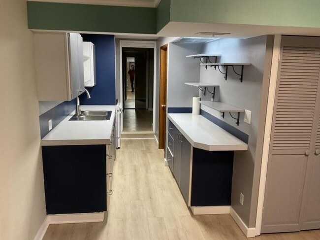 Building Photo - 2 bedroom in Seattle WA 98125