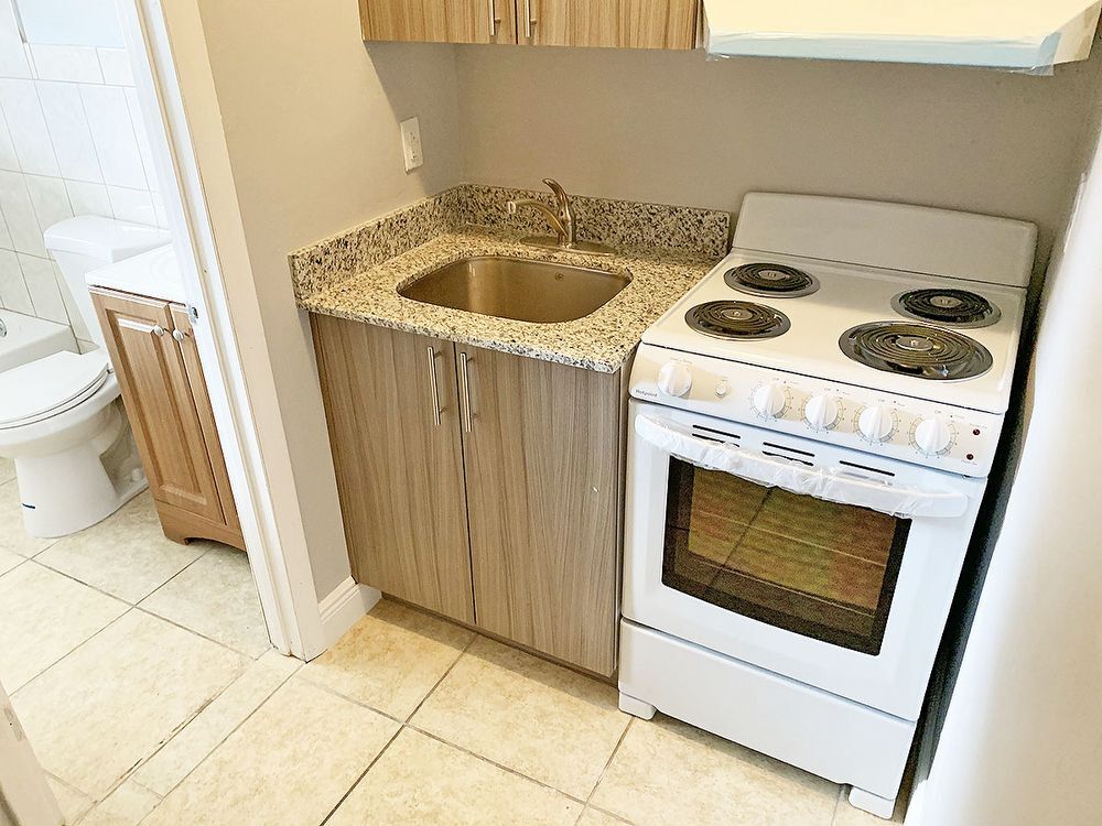 Foto principal - 3615 Southwest 52nd Avenue - C 208