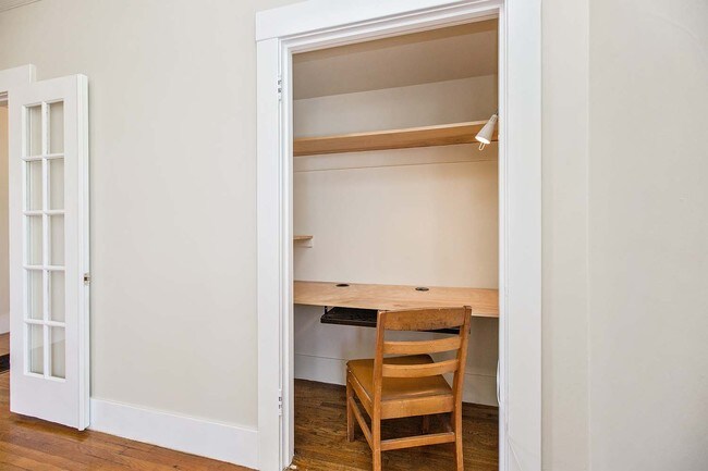 Building Photo - Wonderful Potrero Hill Apartment