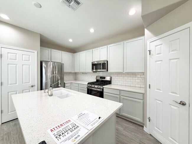 Building Photo - 1732 S 82nd Way
