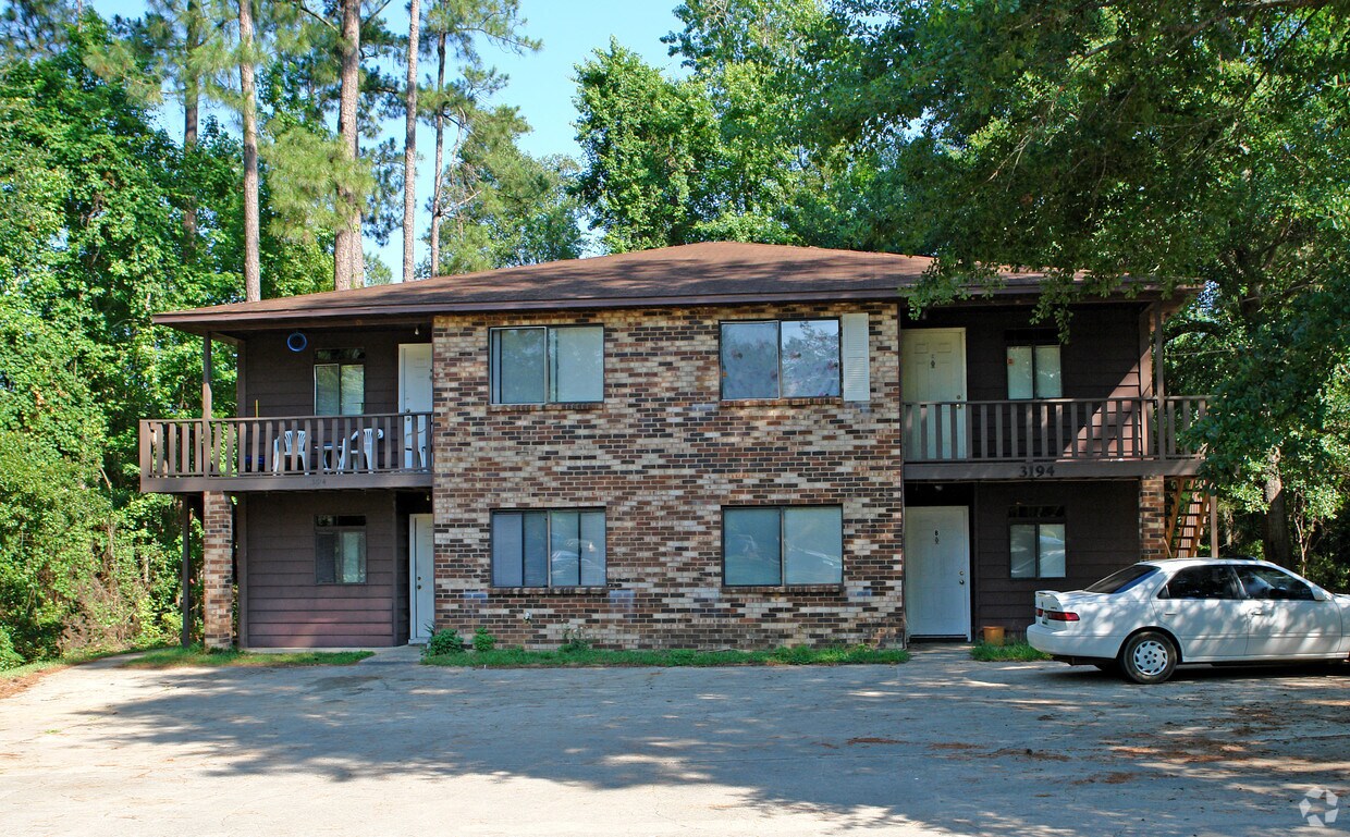Primary Photo - 3194 Ginger Dr