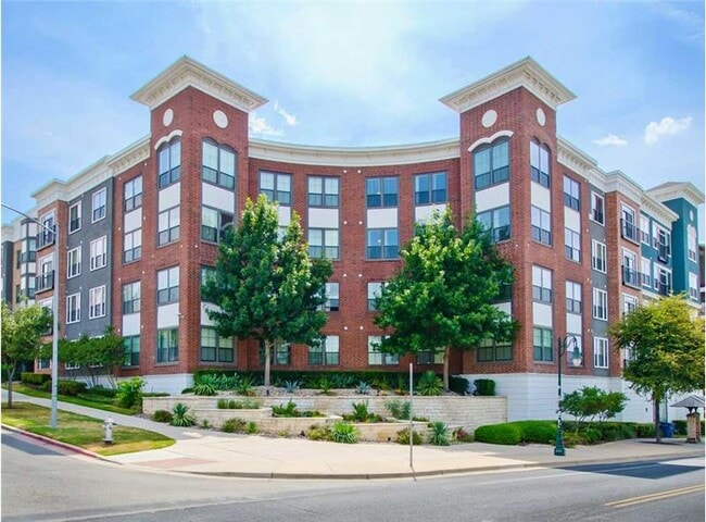 Foto del edificio - 1002 San Marcos St