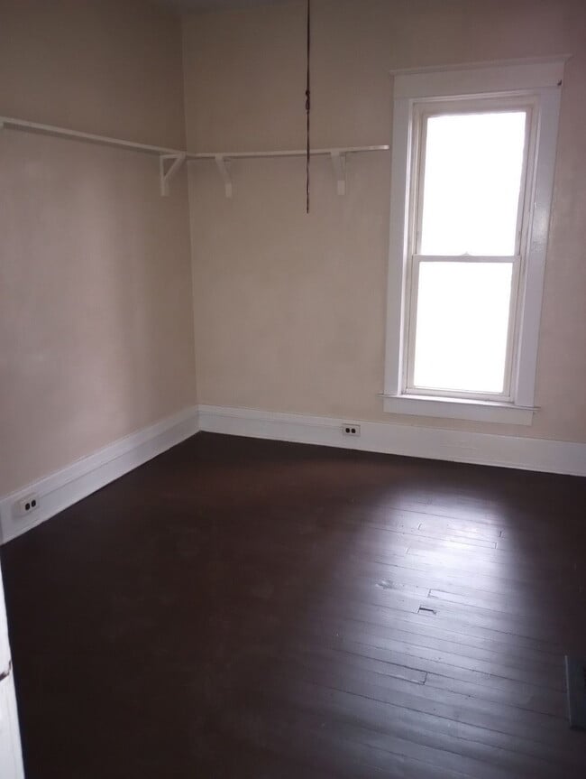 Bedroom 1 - 40 Frederick St