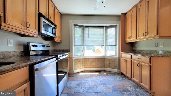 Foto del edificio - 1727 Redgate Farms Ct