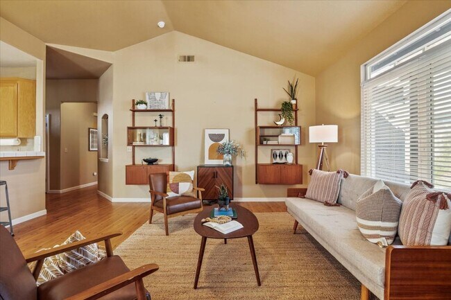 Foto del edificio - 2520 Duffy Dr