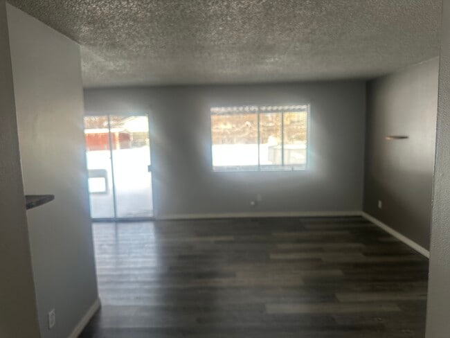 Foto del edificio - 11111 E 36th St