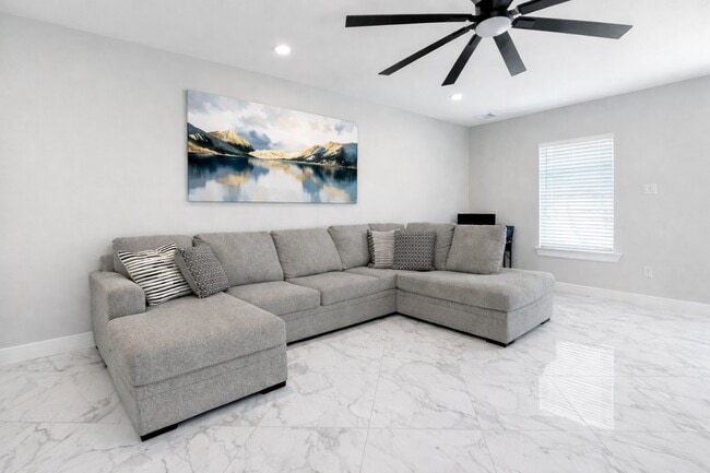 Building Photo - 10115 Porto Rico Rd