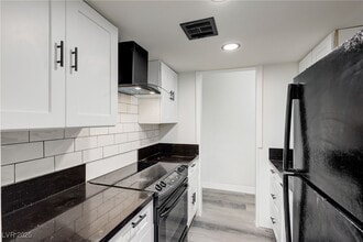 Building Photo - 1922 Fairfield Ave