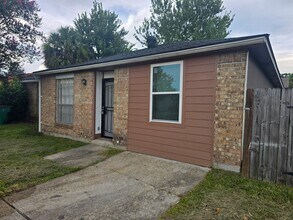 Building Photo - 3019 Aspin Dr