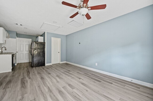 Foto del edificio - 3423 Nettleton St